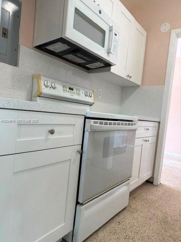 75 SW 72nd Ave 0, Miami, FL 33144