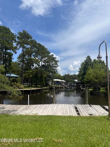 6236 Pontiac Drive, Kiln, MS 39556