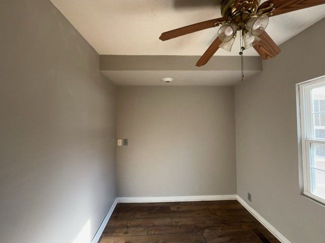 12028 Holland Ct, Bon Aqua, TN 37025