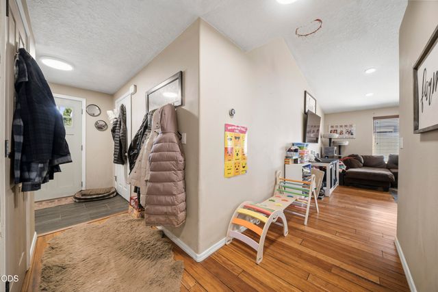 16423 Riley Drive, La Pine, OR 97739