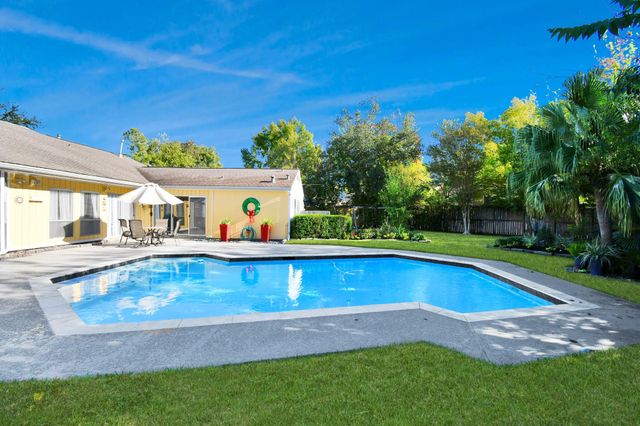 11307 Overbrook Lane, Houston, TX 77077