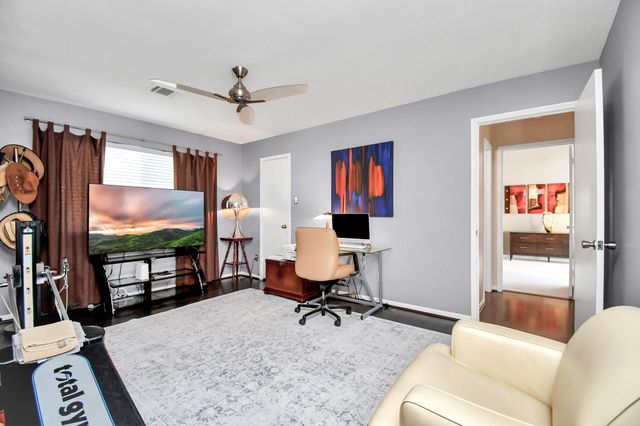 11307 Overbrook Lane, Houston, TX 77077