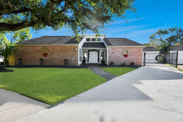 11307 Overbrook Lane, Houston, TX 77077