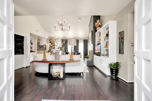 11307 Overbrook Lane, Houston, TX 77077