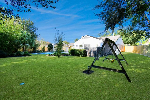 11307 Overbrook Lane, Houston, TX 77077