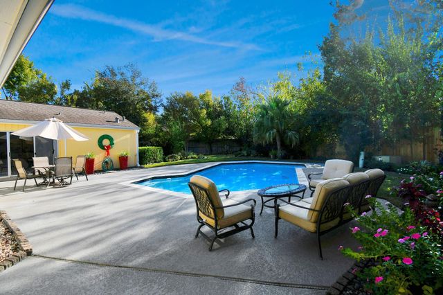 11307 Overbrook Lane, Houston, TX 77077