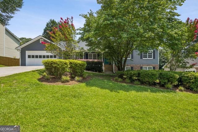 1192 Lakeview Road, Grayson, GA 30017