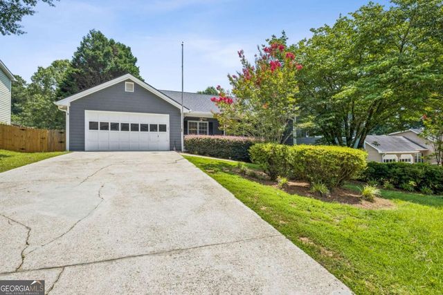 1192 Lakeview Road, Grayson, GA 30017