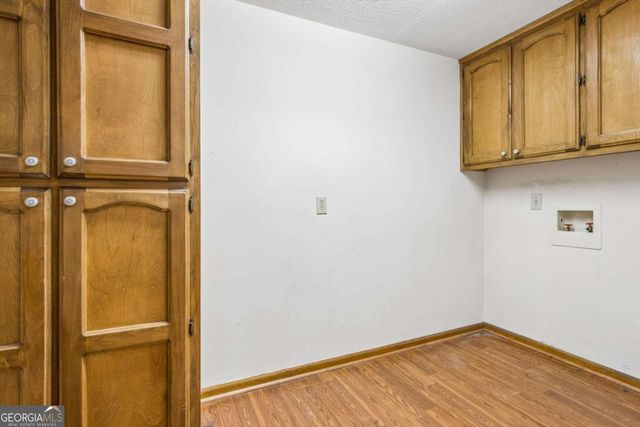 1192 Lakeview Road, Grayson, GA 30017