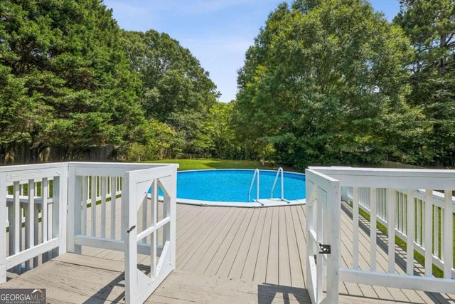 1192 Lakeview Road, Grayson, GA 30017