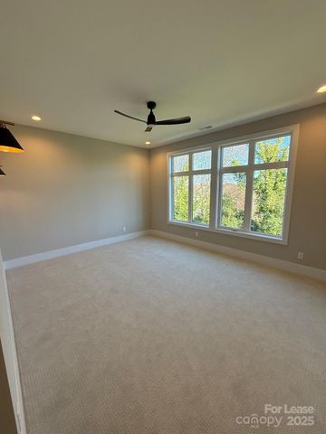 110 Frazier Avenue, Charlotte, NC 28216