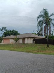 5230 Montego LN, Port Charlotte, FL 33981