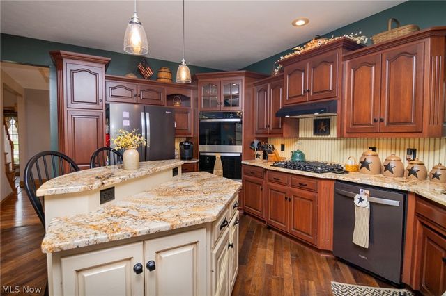 44290 Denise Lane, St Clairsville, OH 43950