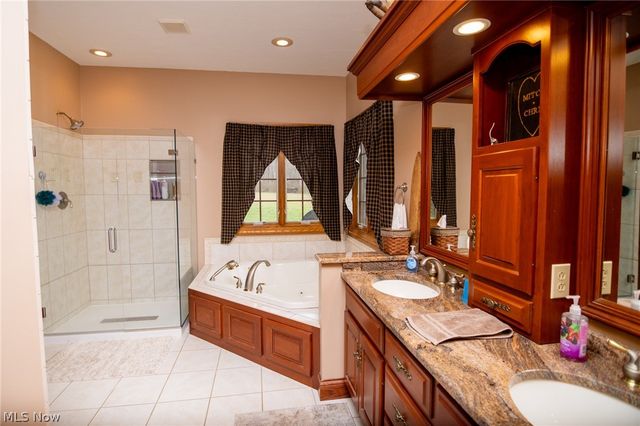 44290 Denise Lane, St Clairsville, OH 43950