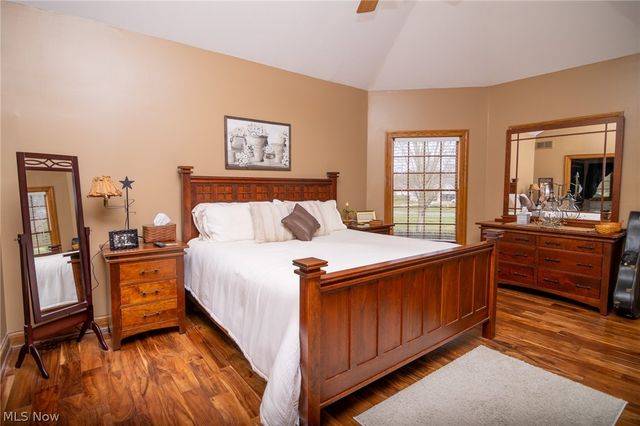 44290 Denise Lane, St Clairsville, OH 43950
