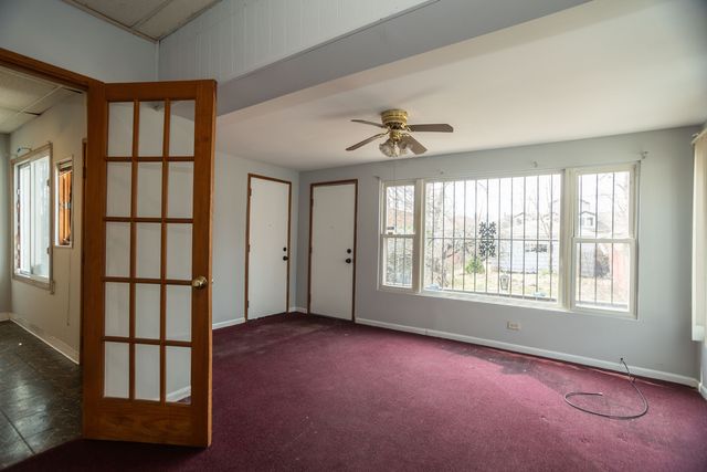 8018 S Bennett Avenue, Chicago, IL 60617