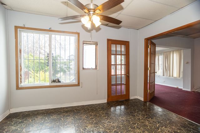 8018 S Bennett Avenue, Chicago, IL 60617