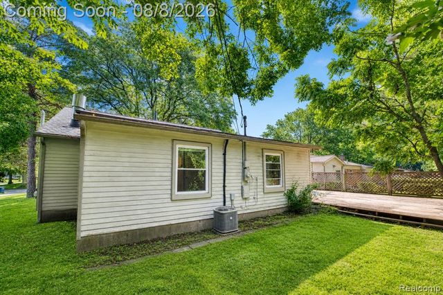 1105 Hasper Drive, Ann Arbor, MI 48103