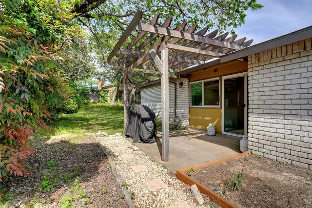 2602 Meadowview Drive, Arlington, TX 76016