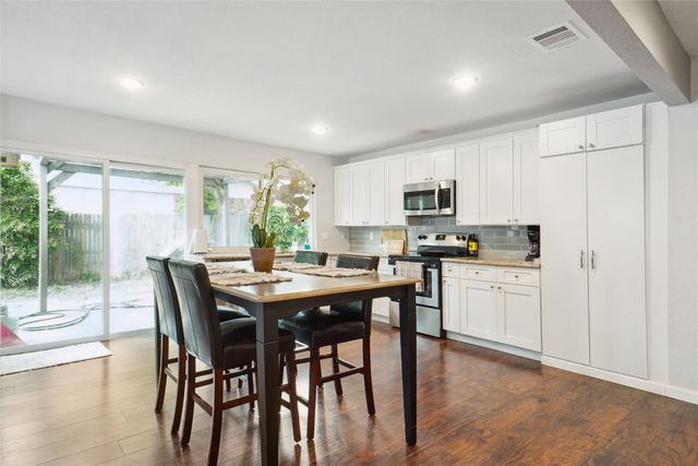 2602 Meadowview Drive, Arlington, TX 76016