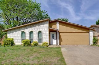 2602 Meadowview Drive, Arlington, TX 76016