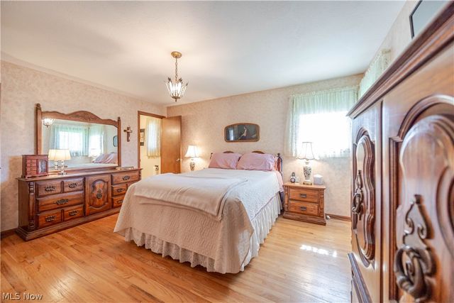 13899 Chippewa Trail, Middleburg Heights, OH 44130