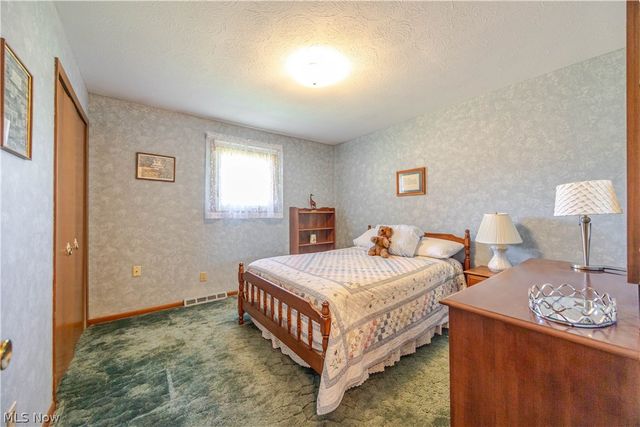 13899 Chippewa Trail, Middleburg Heights, OH 44130
