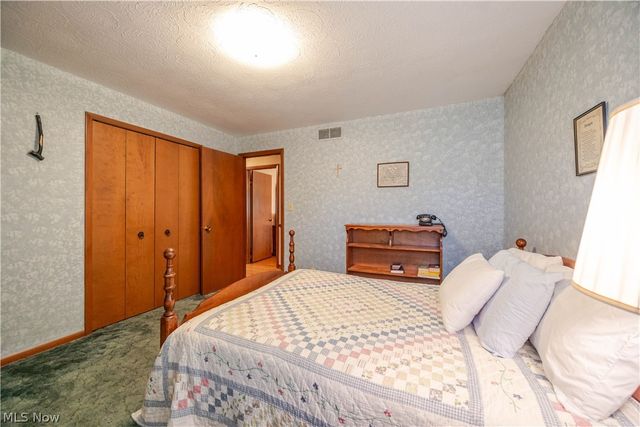 13899 Chippewa Trail, Middleburg Heights, OH 44130
