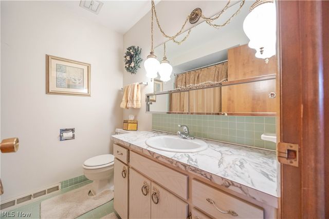 13899 Chippewa Trail, Middleburg Heights, OH 44130