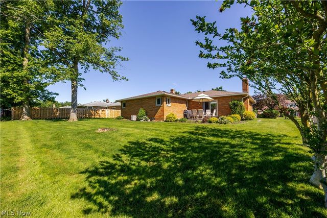 13899 Chippewa Trail, Middleburg Heights, OH 44130