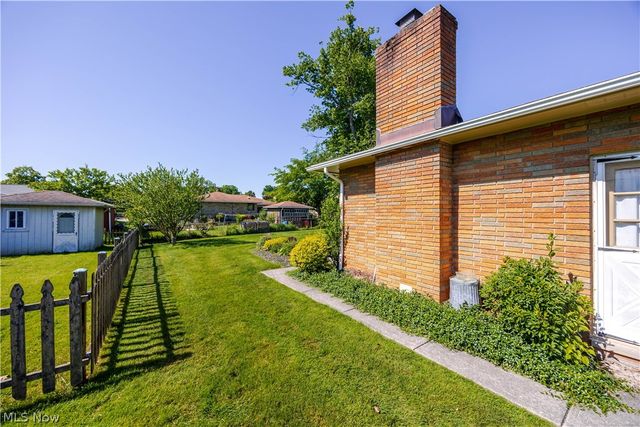 13899 Chippewa Trail, Middleburg Heights, OH 44130