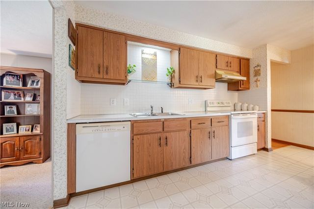 13899 Chippewa Trail, Middleburg Heights, OH 44130