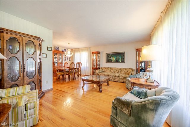 13899 Chippewa Trail, Middleburg Heights, OH 44130