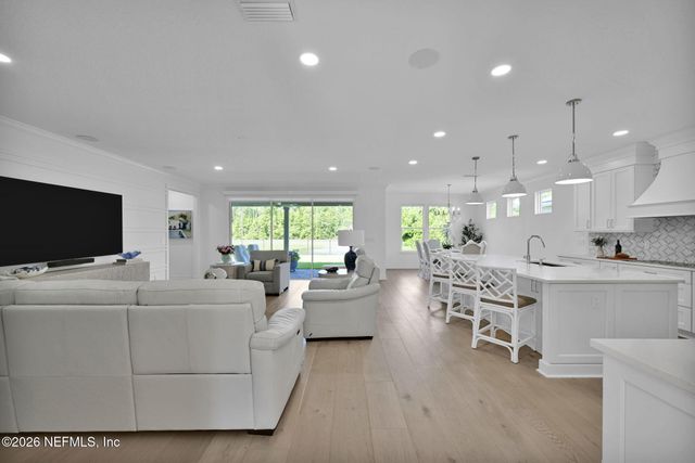 82 GLENHURST Avenue, Ponte Vedra, FL 32081