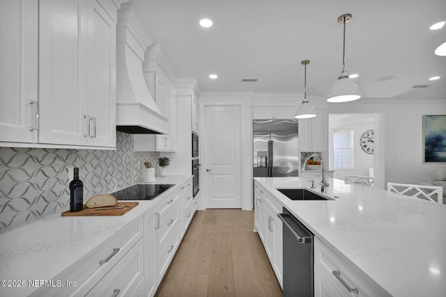 82 GLENHURST Avenue, Ponte Vedra, FL 32081