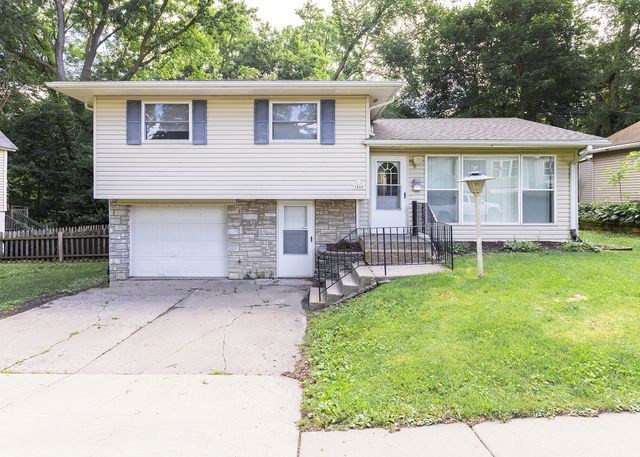 1844 31st Street, Moline, IL 61265