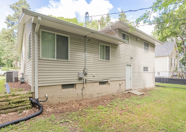 1844 31st Street, Moline, IL 61265