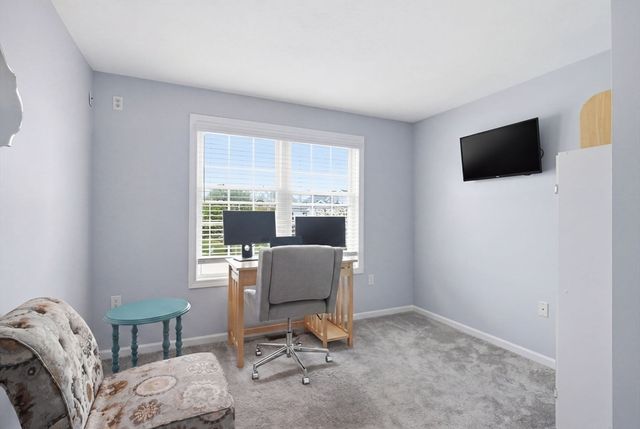 17 Cronin Way, Woburn, MA 01801