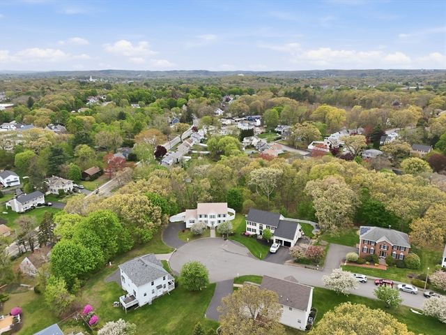 17 Cronin Way, Woburn, MA 01801