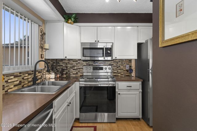 7435 Abington Way, Weeki Wachee, FL 34613