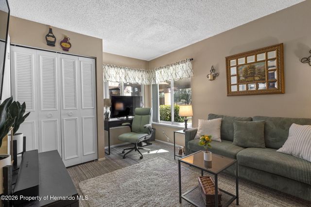 7435 Abington Way, Weeki Wachee, FL 34613