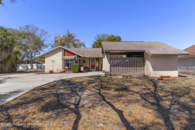 7435 Abington Way, Weeki Wachee, FL 34613