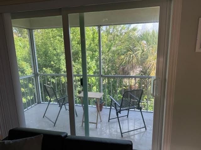 2161 NE 68th Street 330, Fort Lauderdale, FL 33308