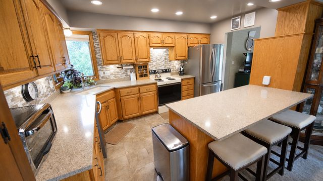 940 Douglas Court, Anoka, MN 55303