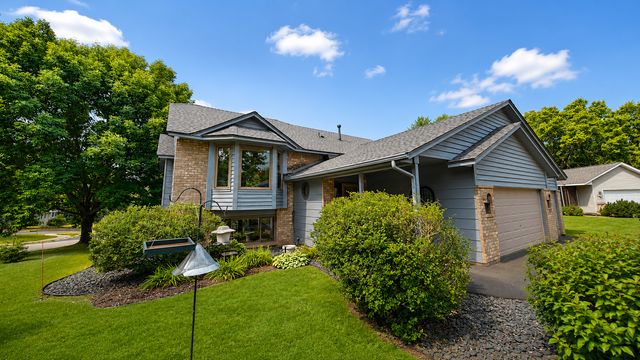 940 Douglas Court, Anoka, MN 55303