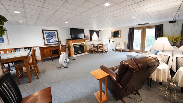 940 Douglas Court, Anoka, MN 55303