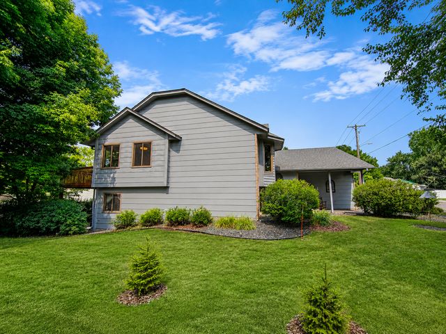 940 Douglas Court, Anoka, MN 55303