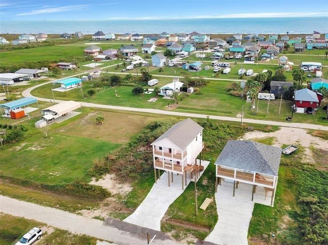 120 Jewel Drive, Crystal Beach, TX 77650