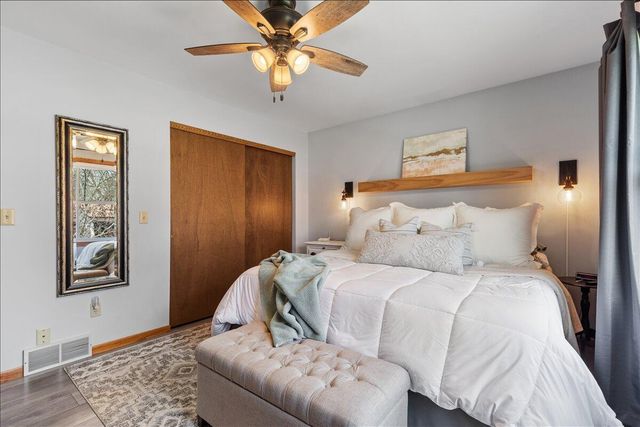 1707 Larkspur LANE, West Bend, WI 53090