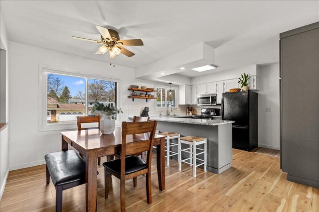1707 Larkspur LANE, West Bend, WI 53090